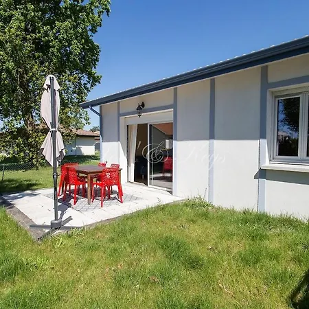 De Avec Terrasse Et Petit Jardin Parentis-en-Born